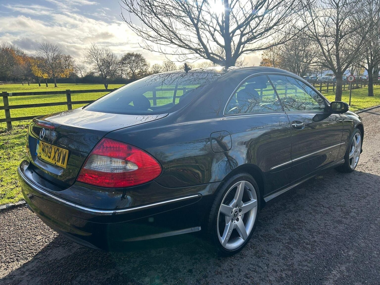 Used Mercedes-Benz CLK 2009 for sale - 77445689: Photo 22