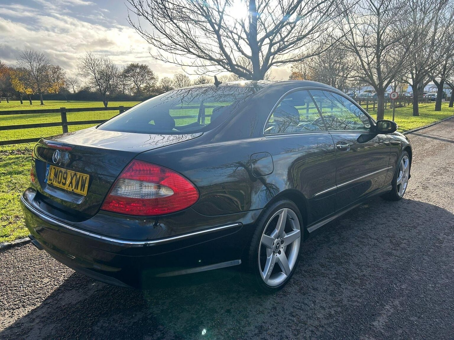 Used Mercedes-Benz CLK 2009 for sale - 77445689: Photo 23