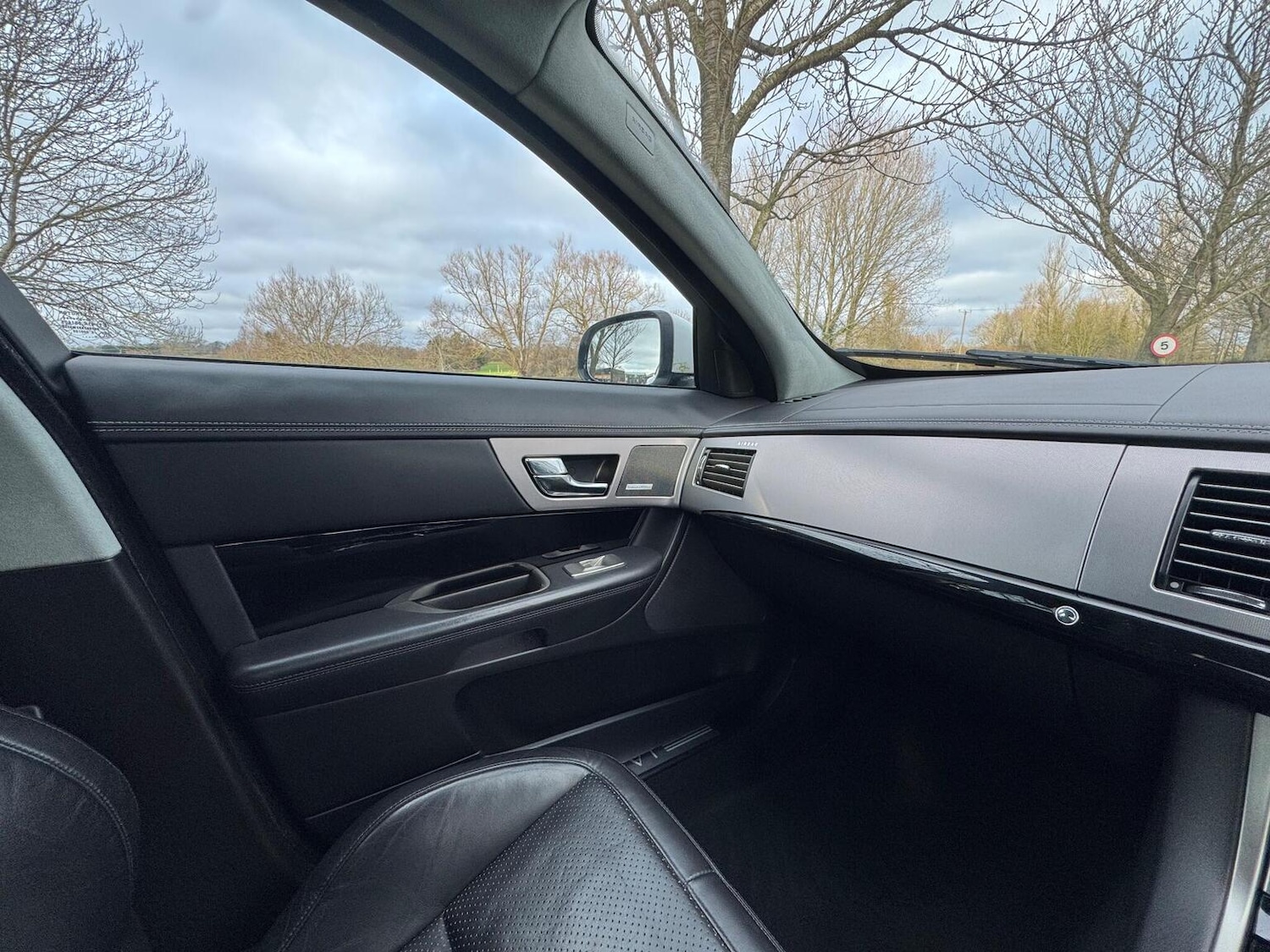 Used Jaguar XF 2011 for sale - 77445685: Photo 15