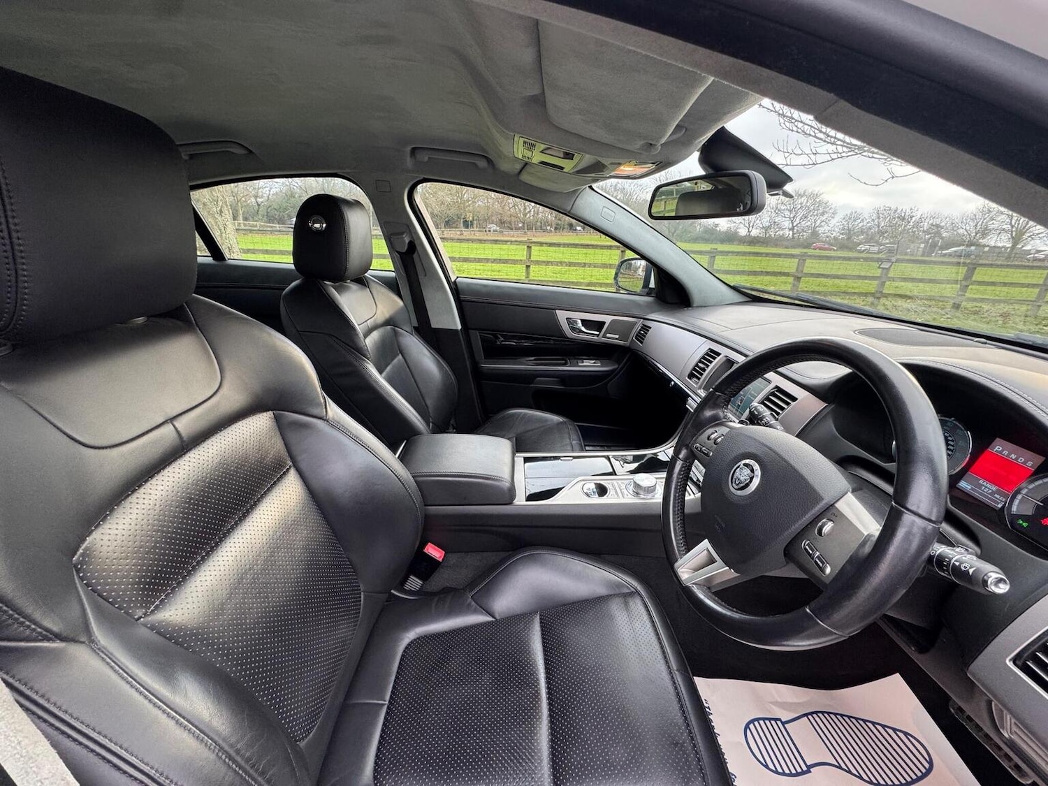 Used Jaguar XF 2011 for sale - 77445685: Photo 21