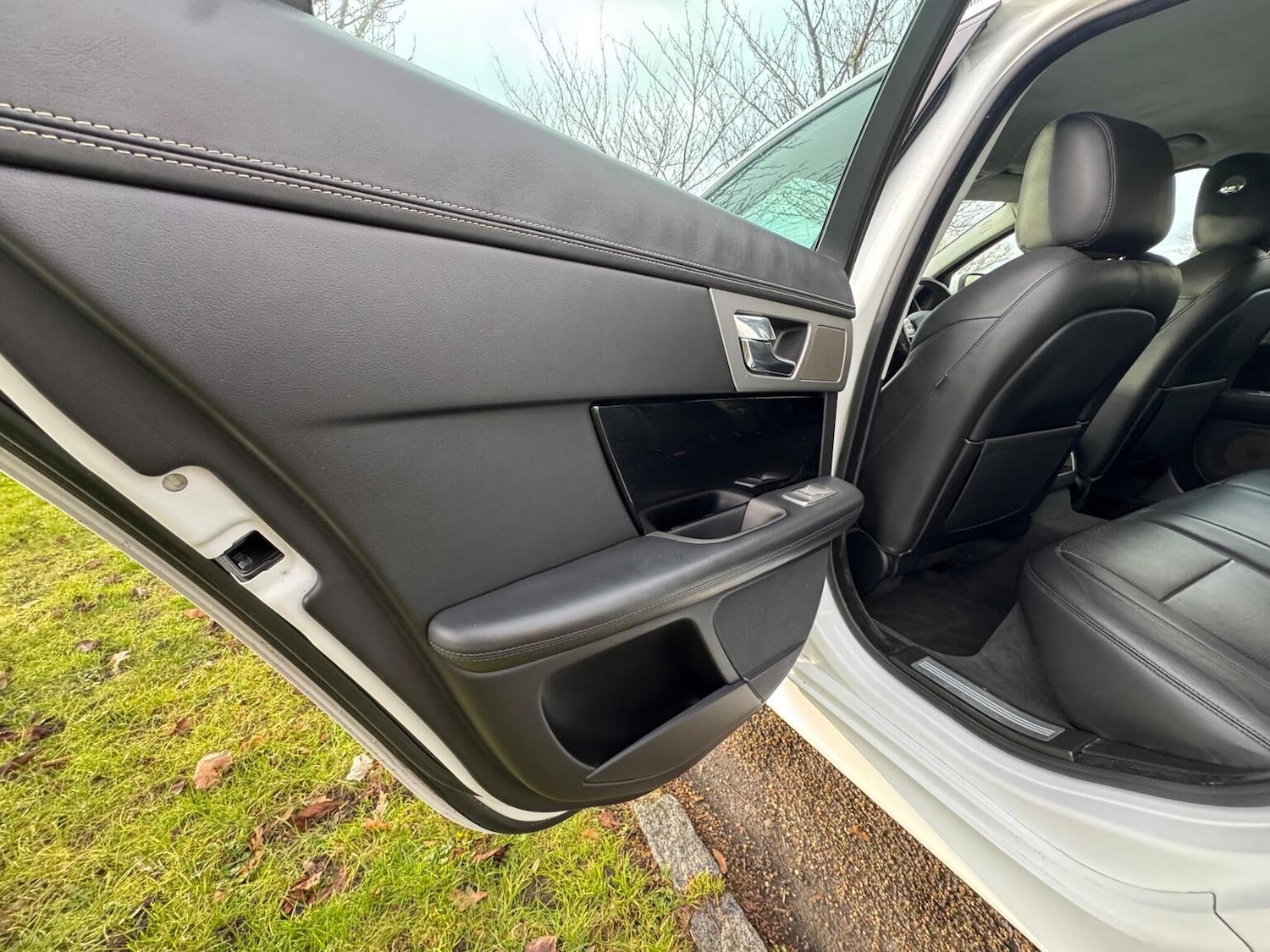 Used Jaguar XF 2011 for sale - 77445685: Photo 27