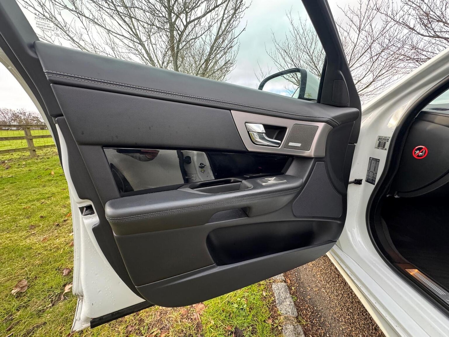 Used Jaguar XF 2011 for sale - 77445685: Photo 28