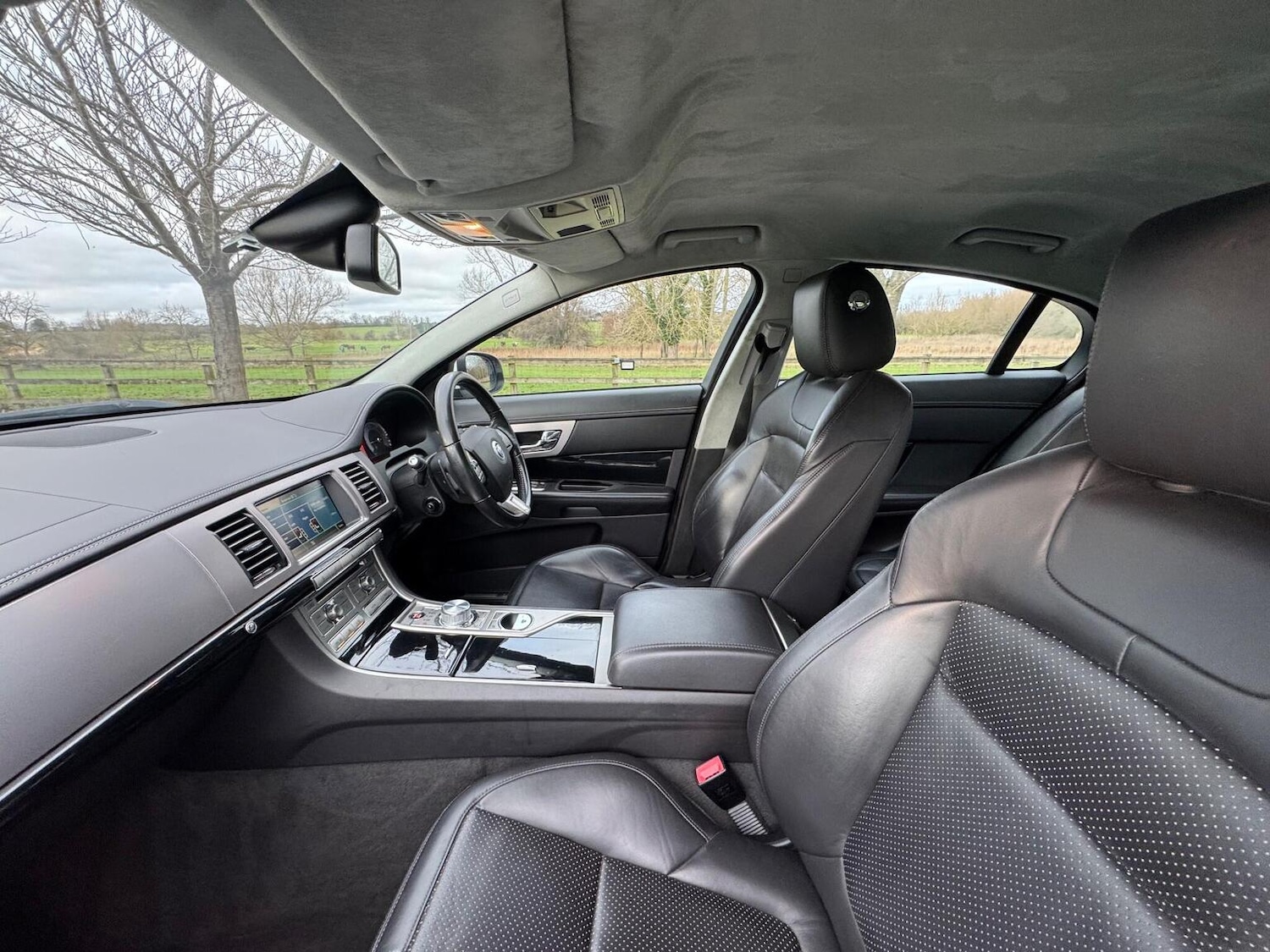 Used Jaguar XF 2011 for sale - 77445685: Photo 37