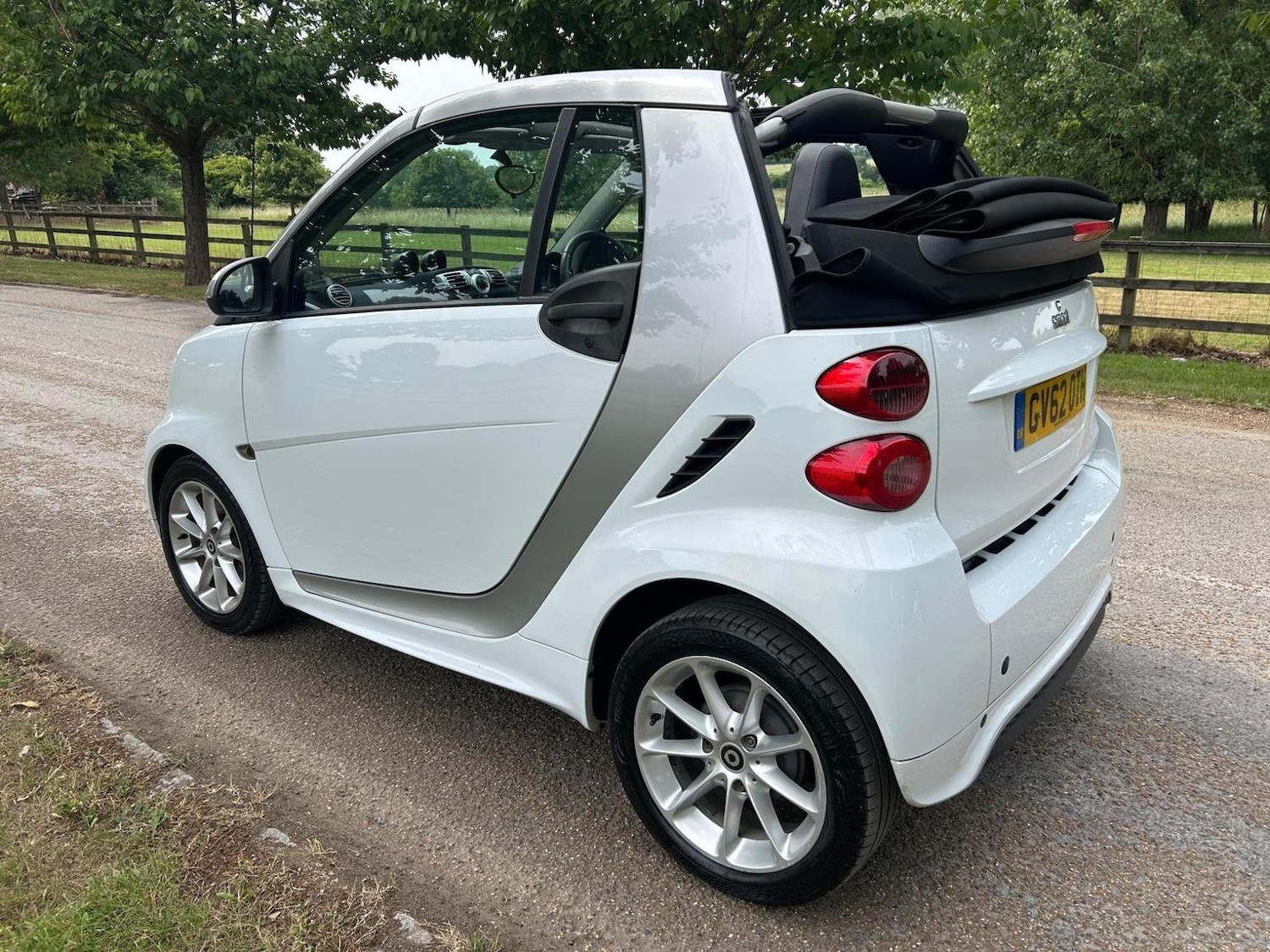 Used smart fortwo 2013 for sale - 77445660: Photo 3