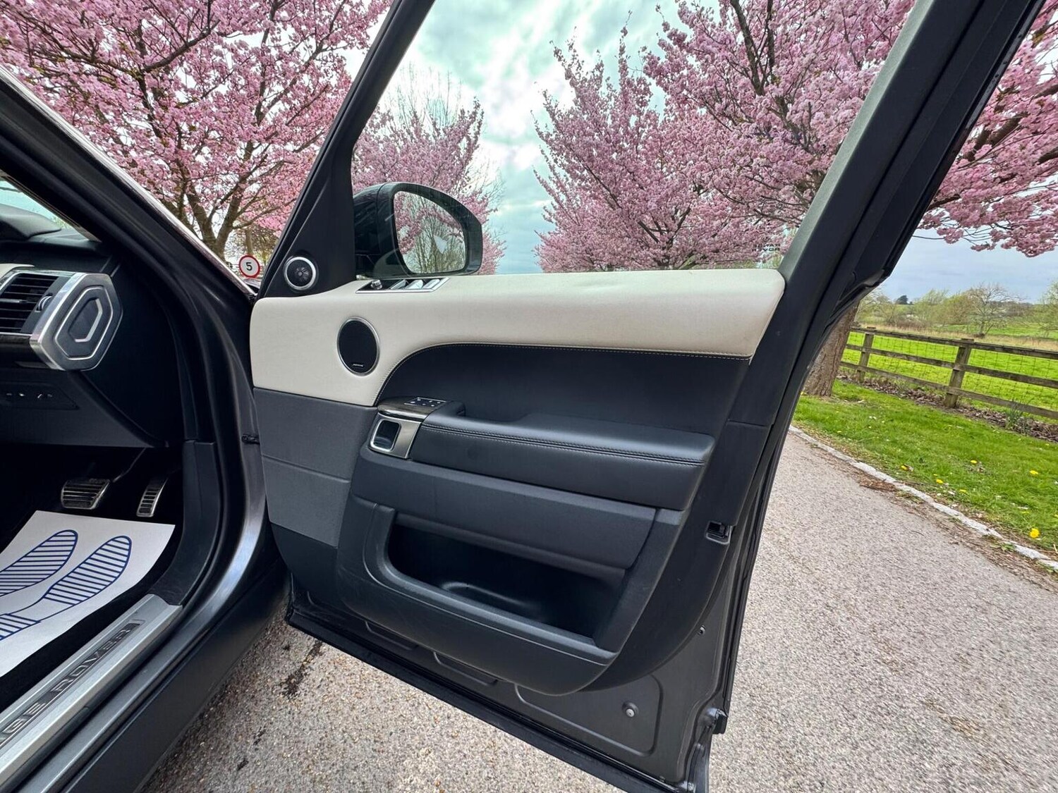 Used Land Rover Range Rover Sport 2018 for sale - 78105924: Photo 21