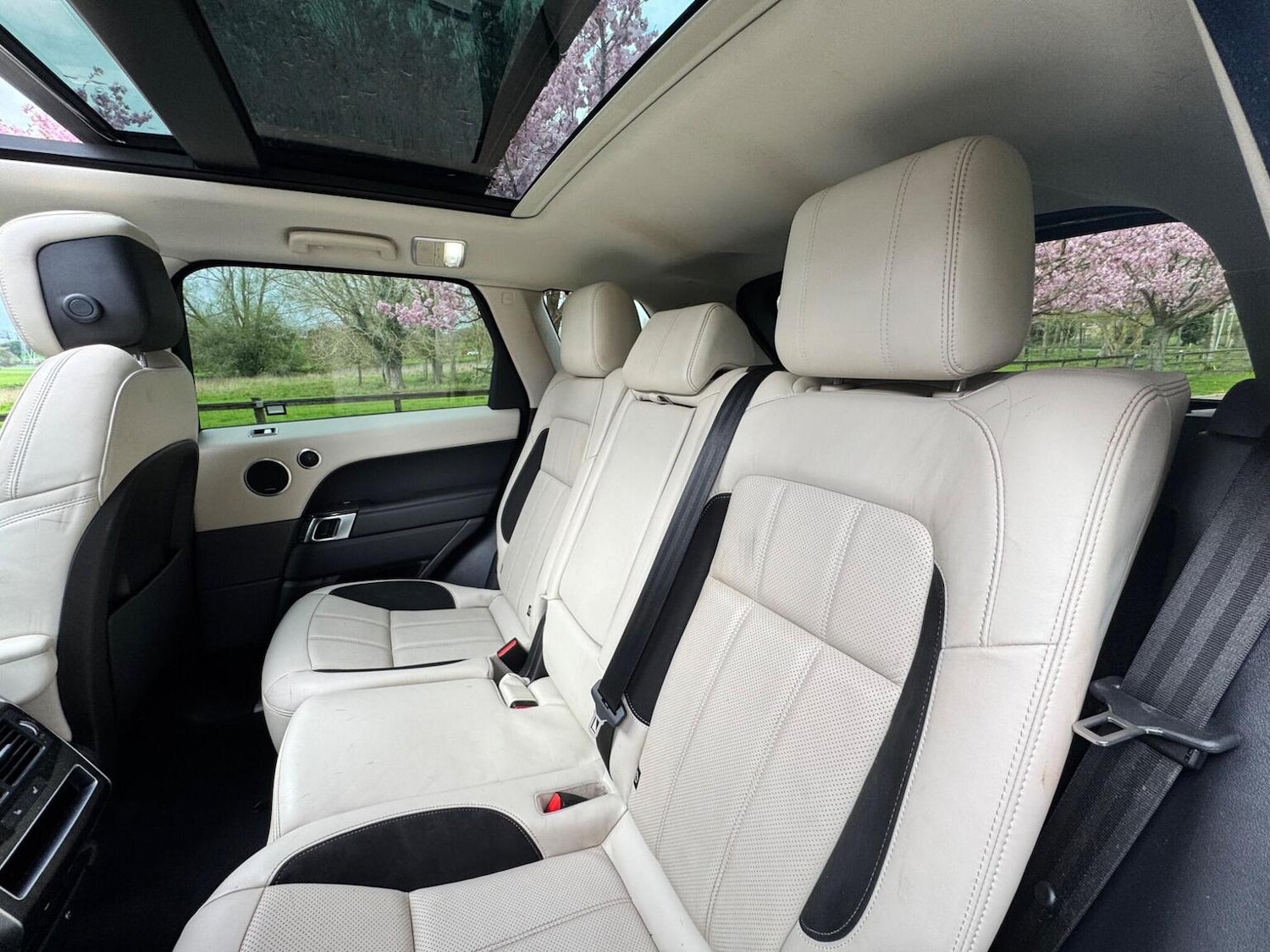 Used Land Rover Range Rover Sport 2018 for sale - 78105924: Photo 8