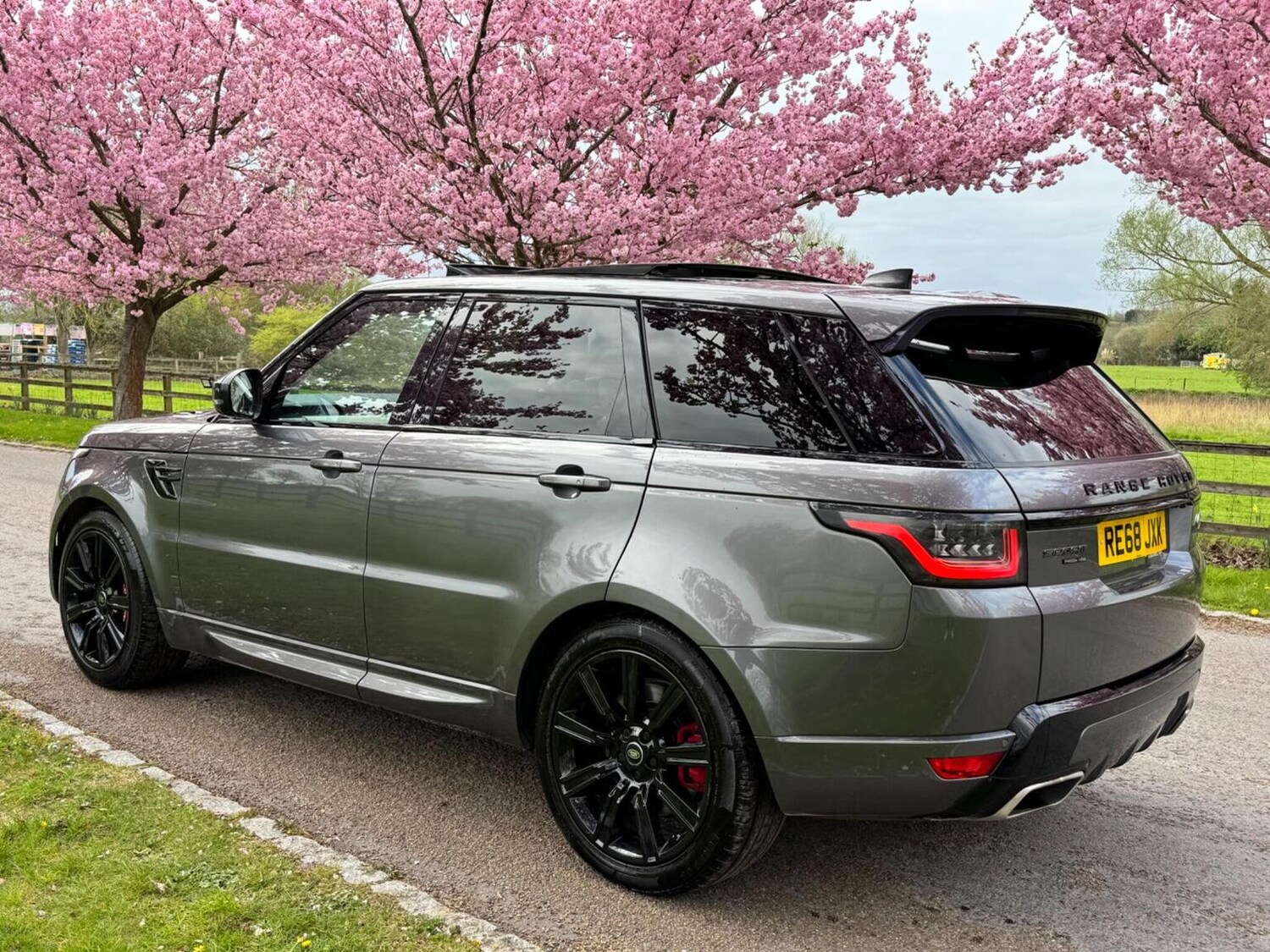 Used Land Rover Range Rover Sport 2018 for sale - 78105924: Photo 9