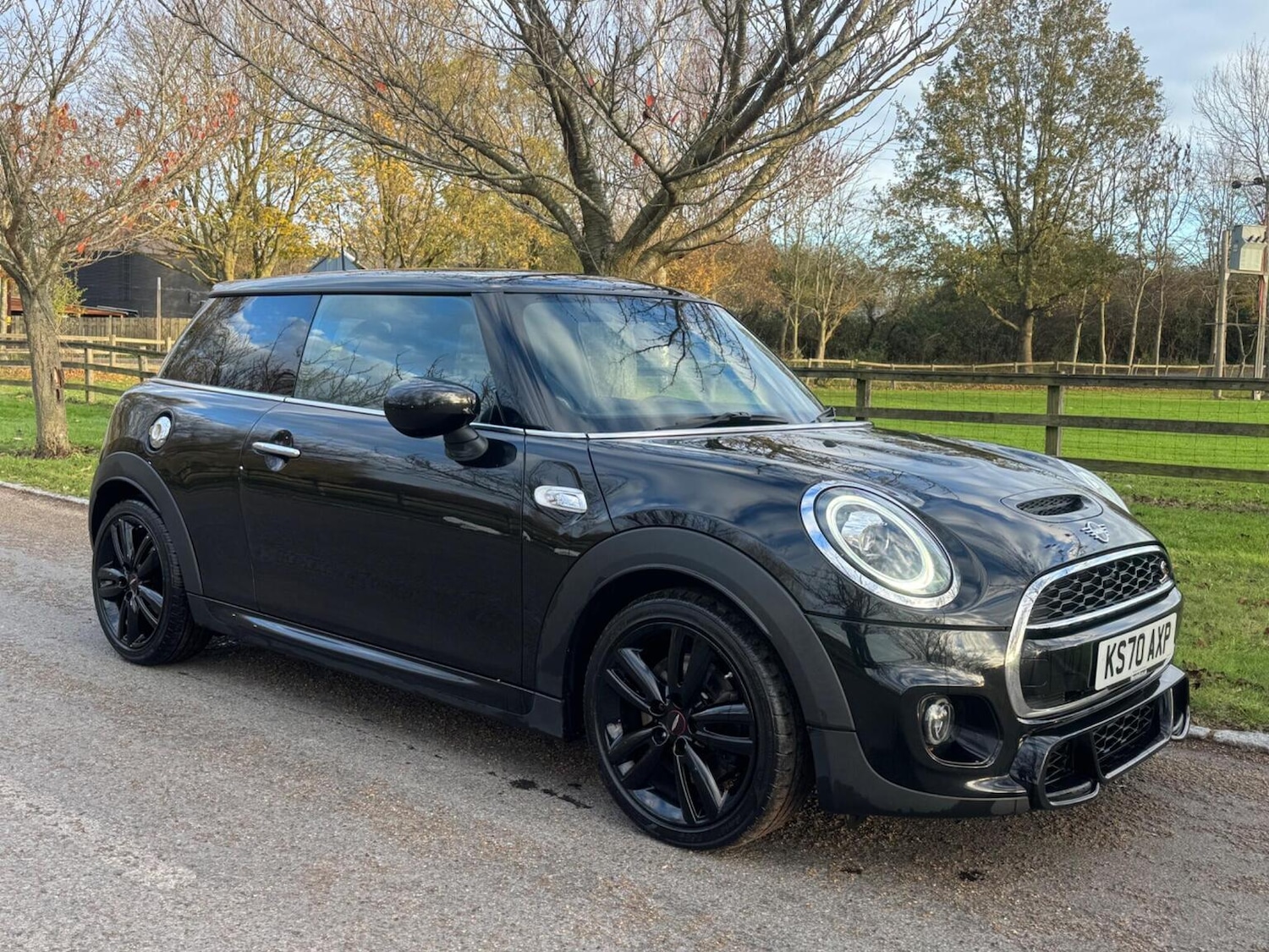 Used MINI Hatch 2020 for sale - 77445704: Photo 2