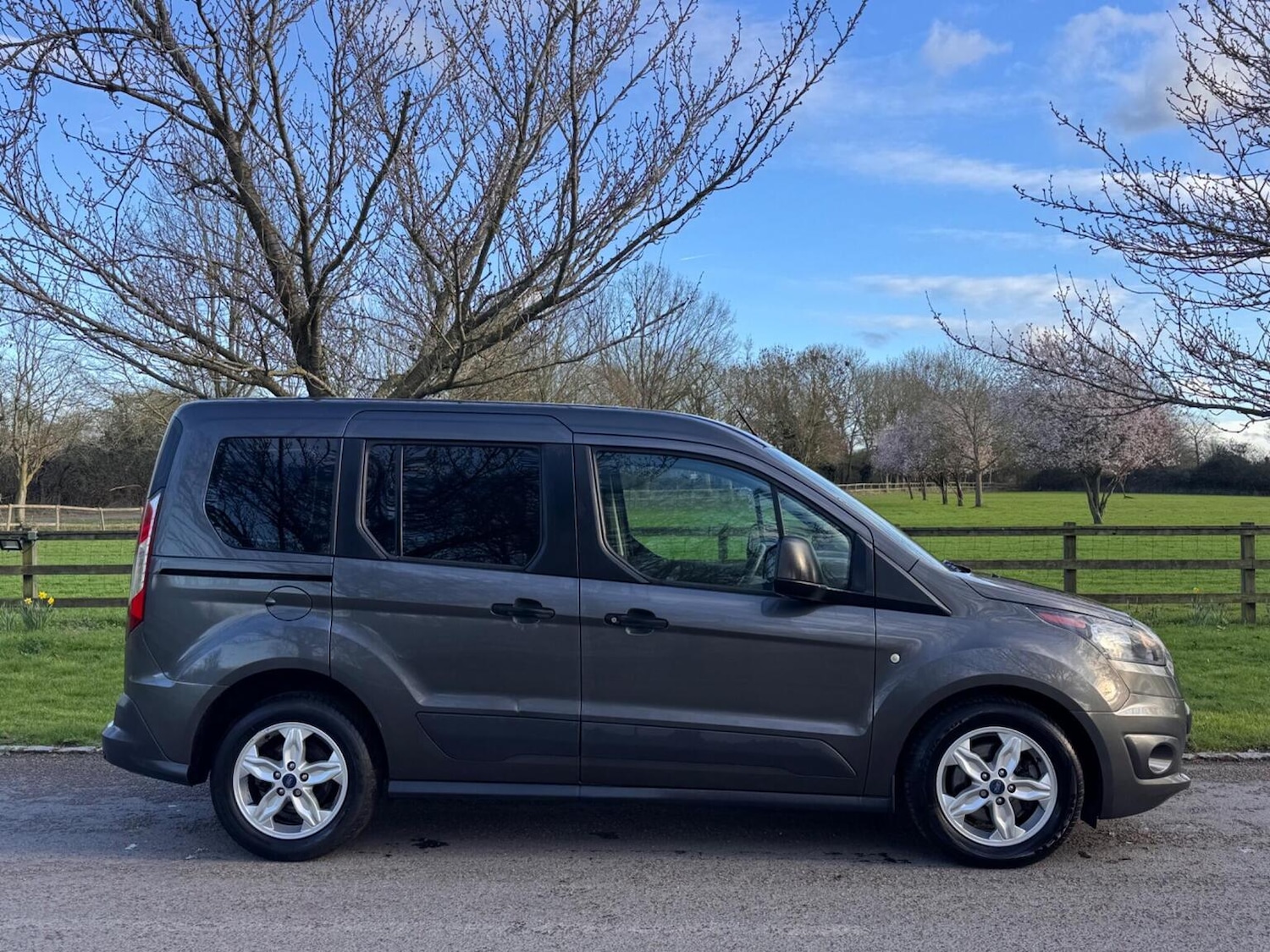 Used Ford Tourneo Connect 2017 for sale - 77822398: Photo 12