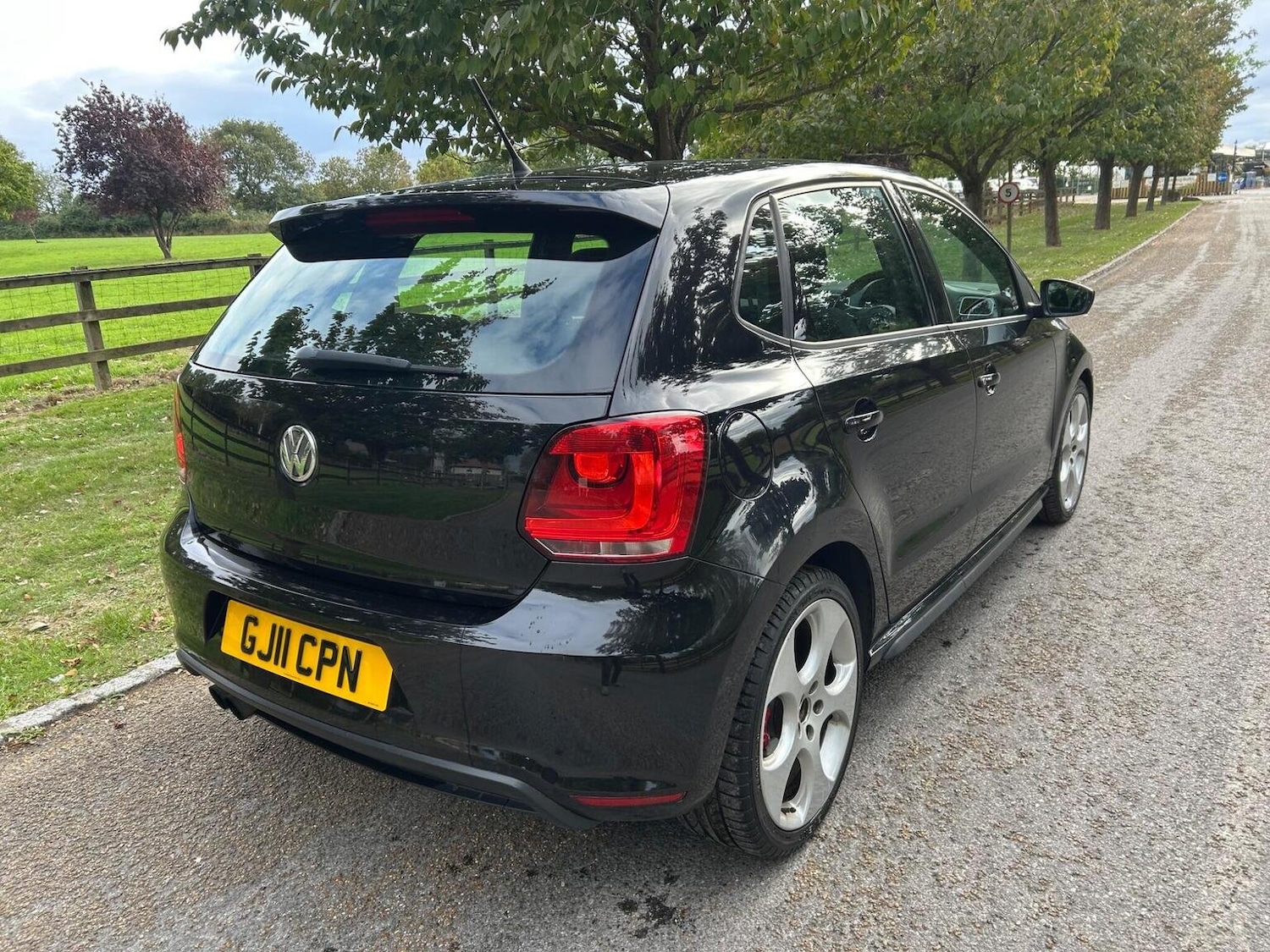 Used Volkswagen Polo 2011 for sale - 77445701: Photo 15