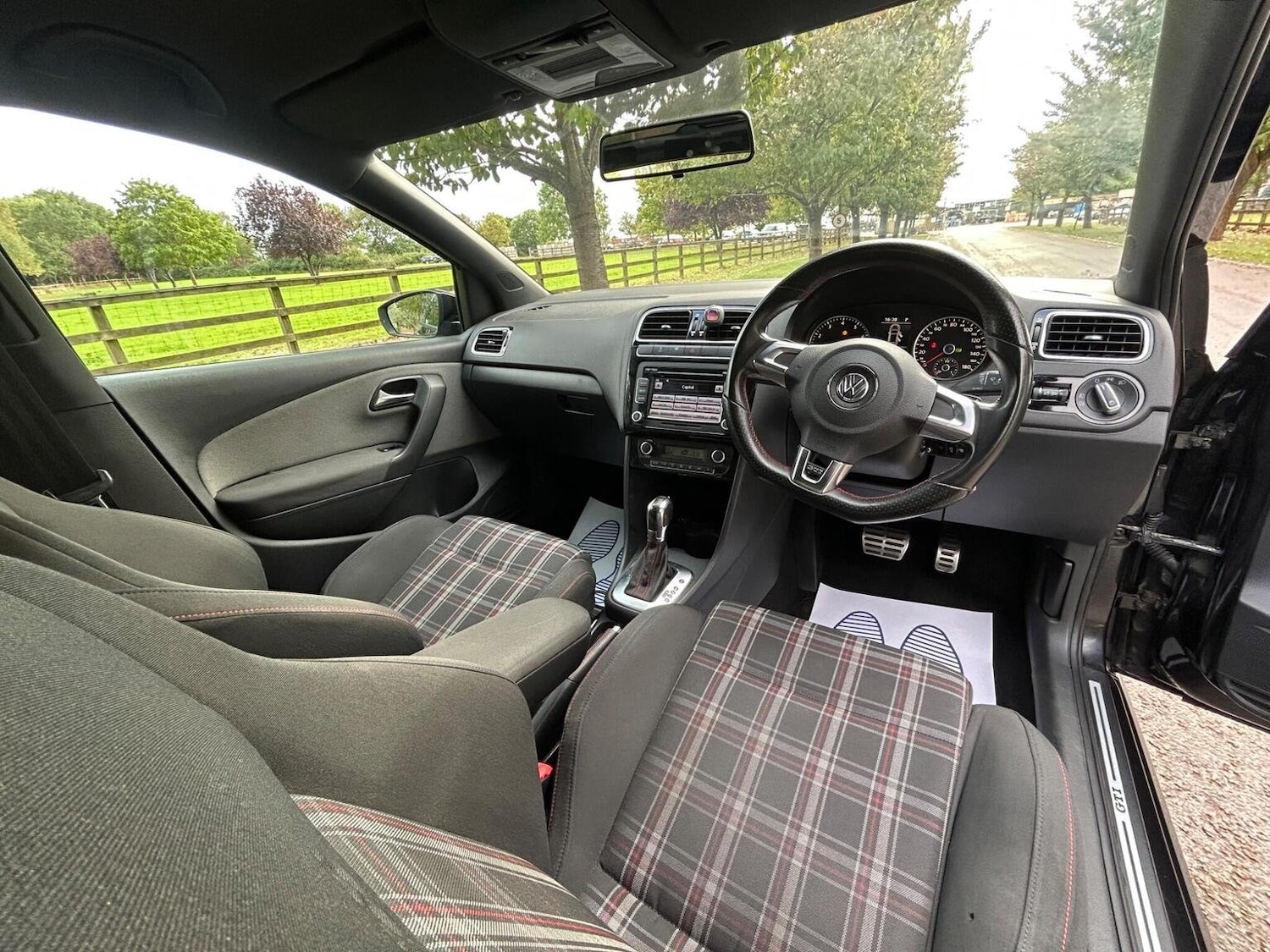 Used Volkswagen Polo 2011 for sale - 77445701: Photo 16