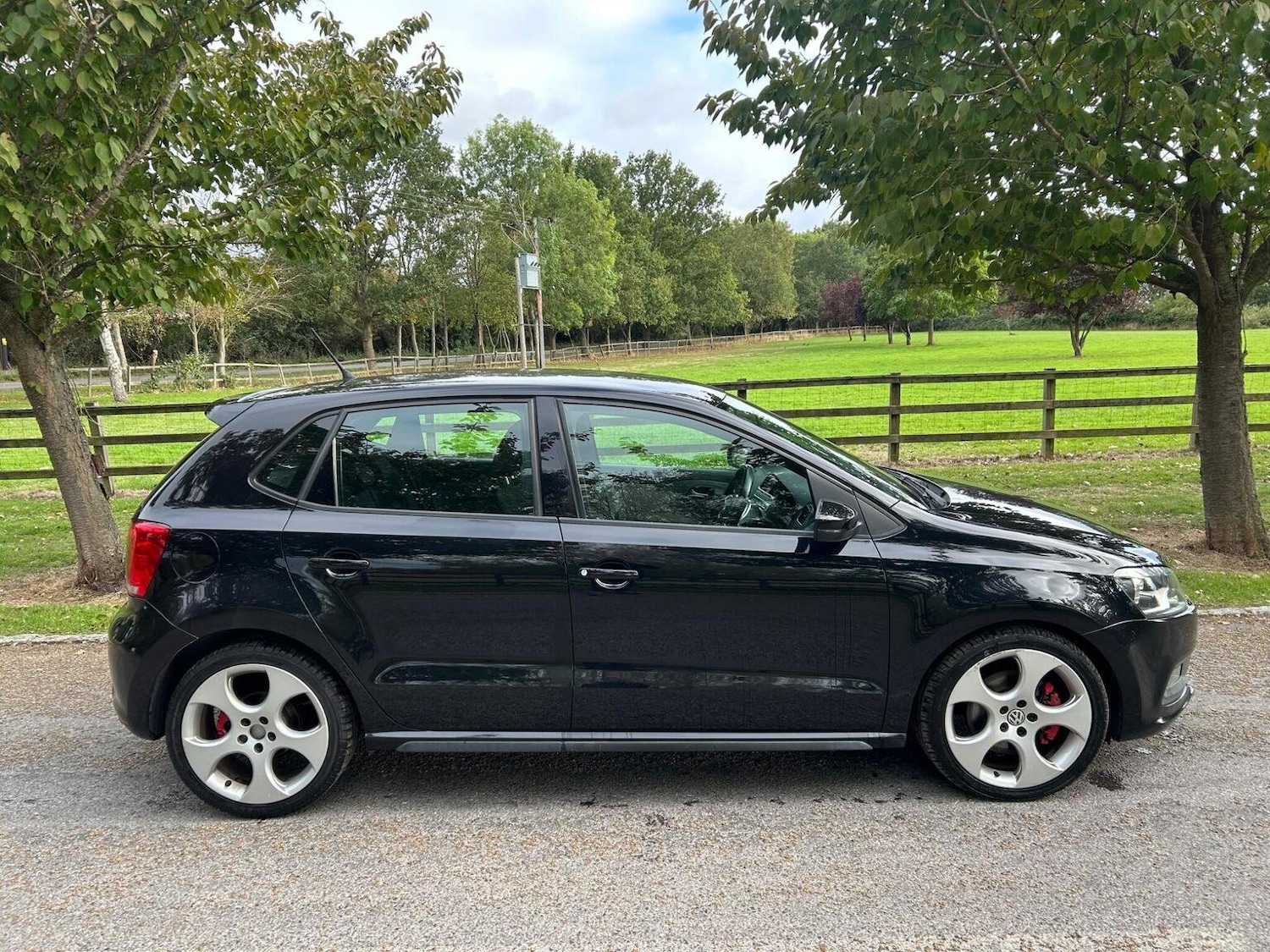 Used Volkswagen Polo 2011 for sale - 77445701: Photo 18
