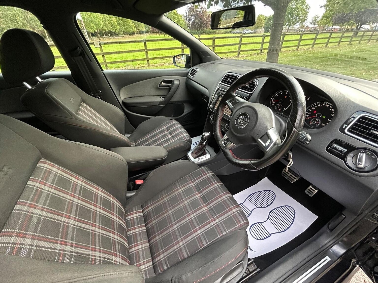 Used Volkswagen Polo 2011 for sale - 77445701: Photo 20