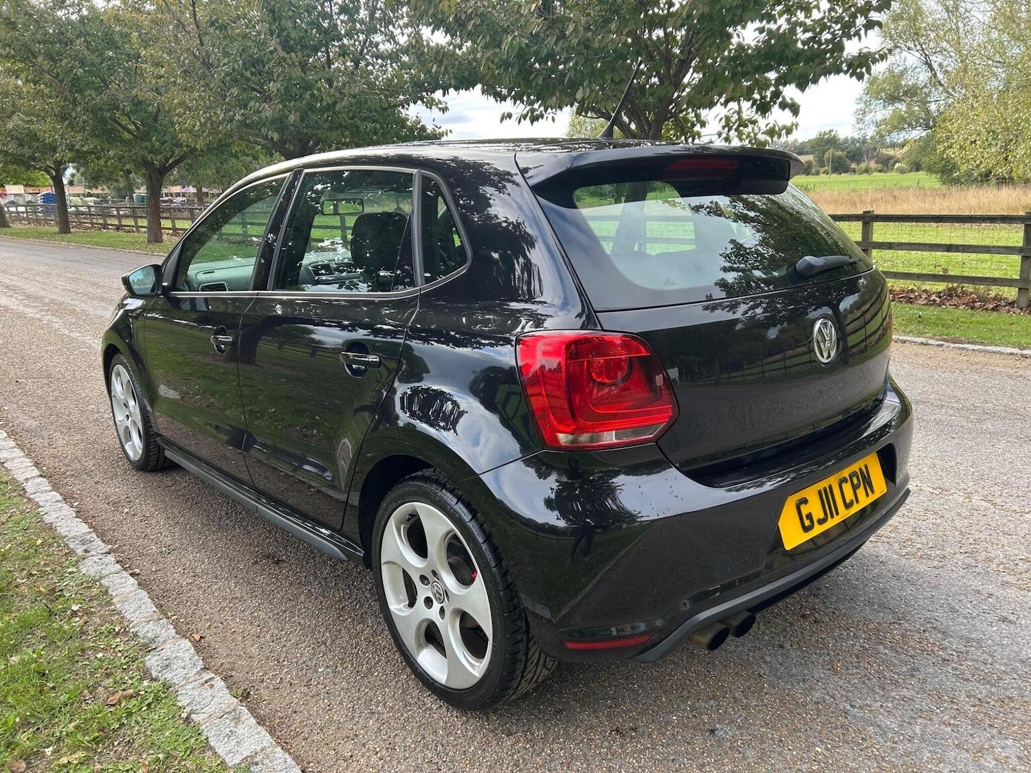 Used Volkswagen Polo 2011 for sale - 77445701: Photo 6