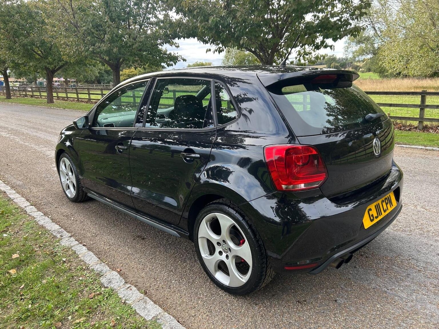 Used Volkswagen Polo 2011 for sale - 77445701: Photo 7
