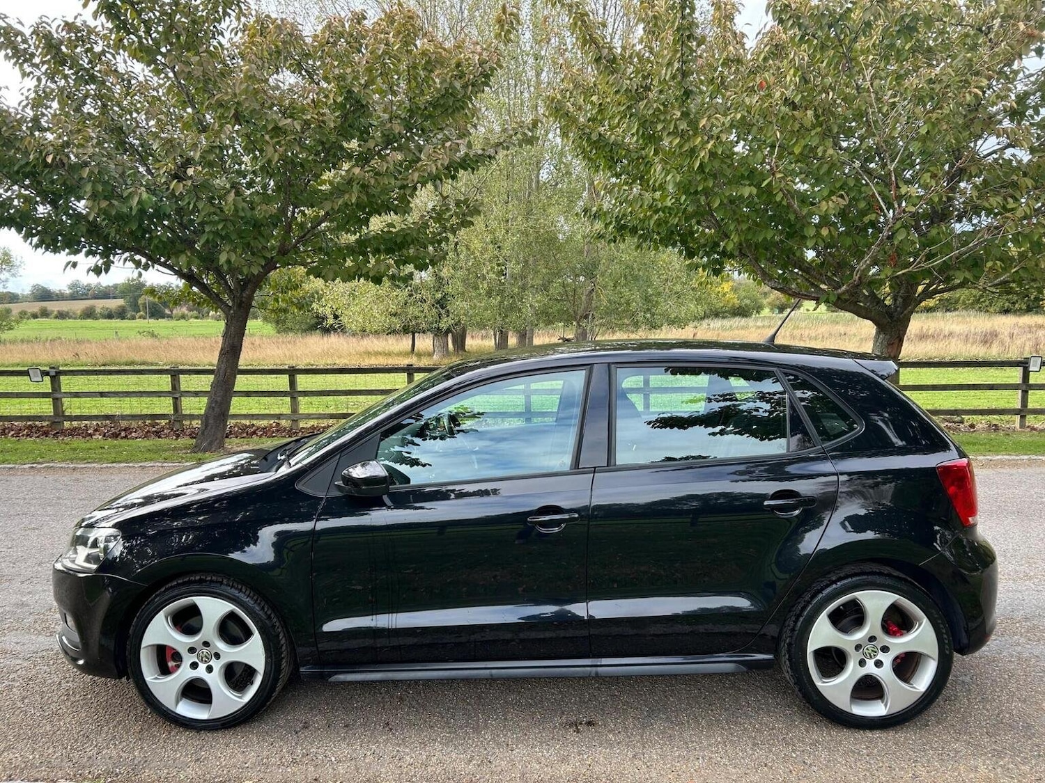 Used Volkswagen Polo 2011 for sale - 77445701: Photo 9