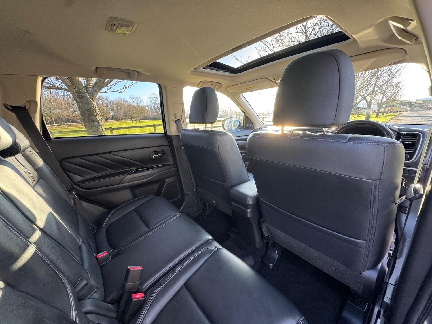 Used Mitsubishi Outlander 2015 for sale - 77445684: Photo 23