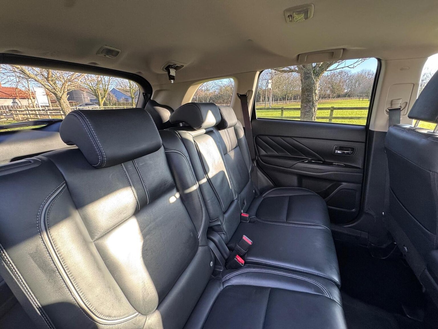 Used Mitsubishi Outlander 2015 for sale - 77445684: Photo 24