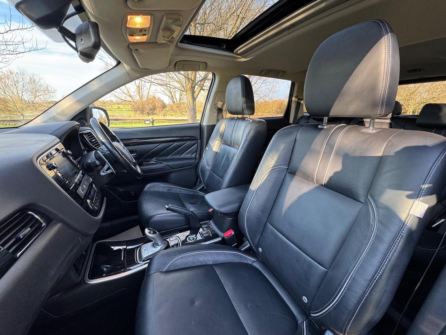 Used Mitsubishi Outlander 2015 for sale - 77445684: Photo 30