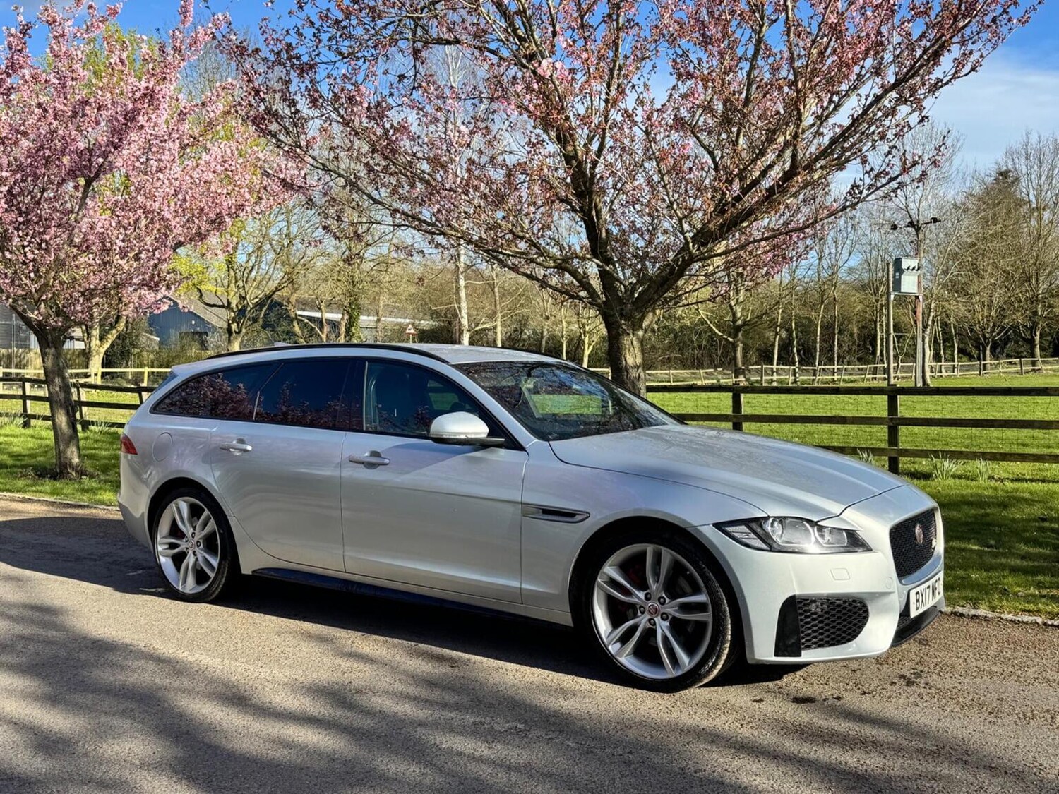 Used Jaguar XF 2019 for sale - 78149663: Photo 11