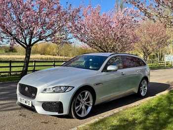 Used Jaguar XF 2017 for sale - 78149663: Photo