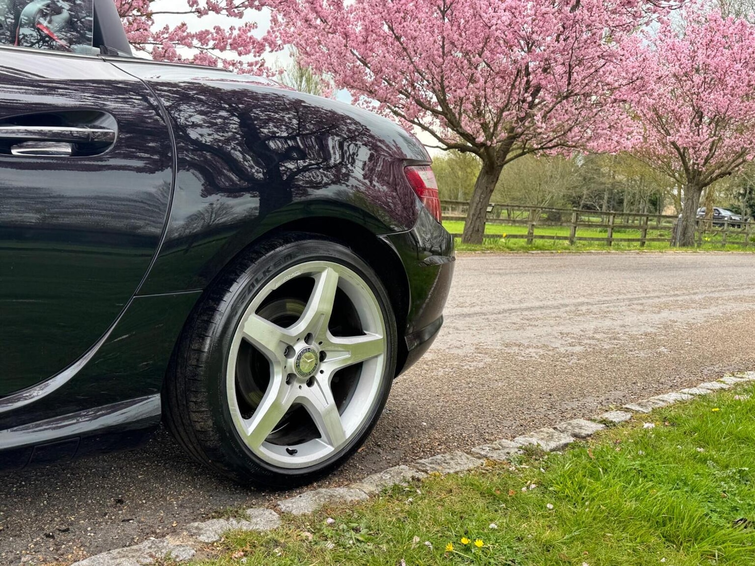 Used Mercedes-Benz SLK 2011 for sale - 77649538: Photo 14