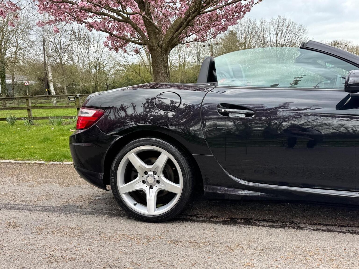 Used Mercedes-Benz SLK 2011 for sale - 77649538: Photo 23