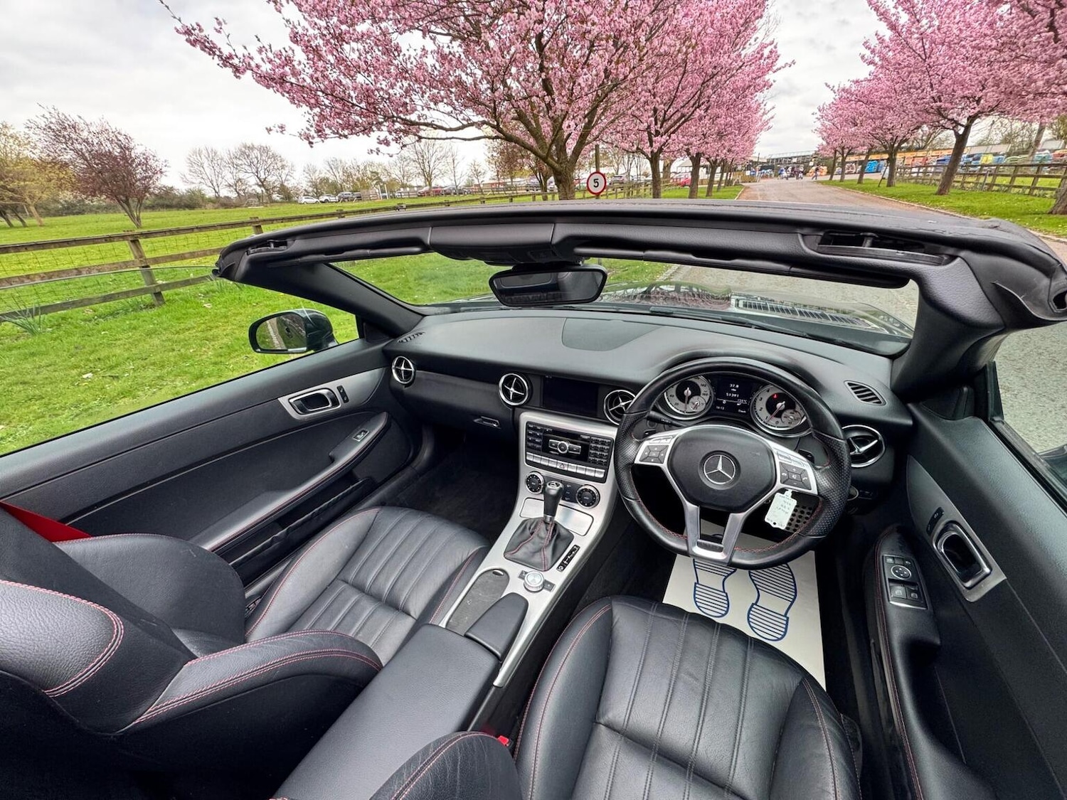 Used Mercedes-Benz SLK 2011 for sale - 77649538: Photo 27