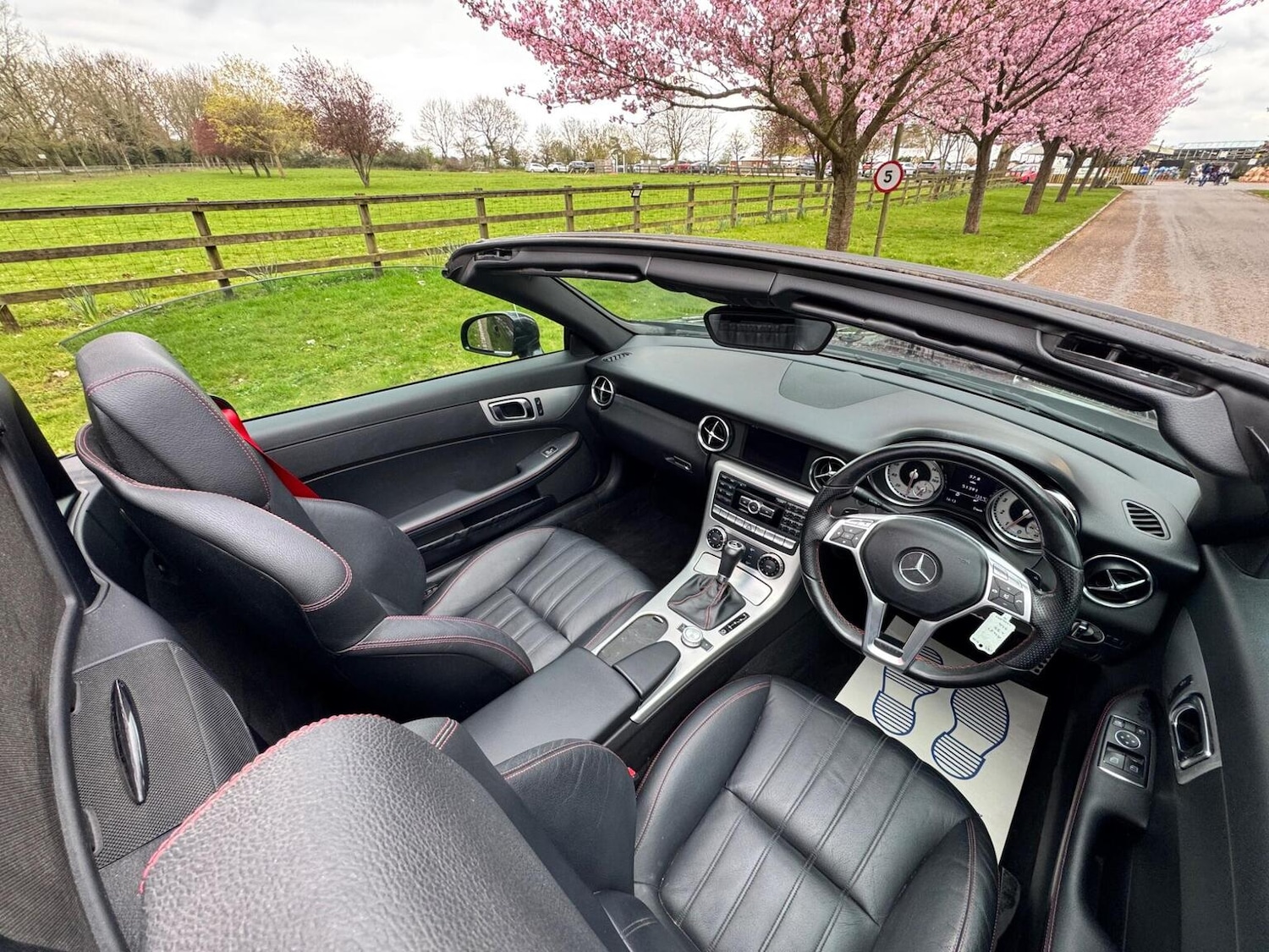 Used Mercedes-Benz SLK 2011 for sale - 77649538: Photo 29