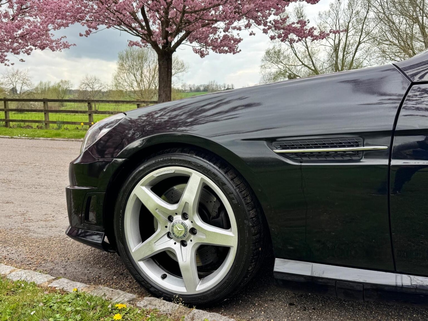 Used Mercedes-Benz SLK 2011 for sale - 77649538: Photo 8