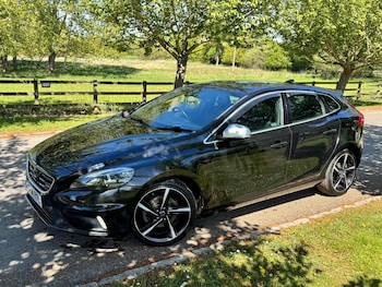 Used Volvo V40 2014 for sale - 78383266: Photo