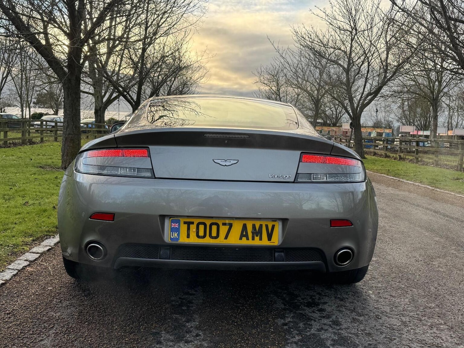 Used Aston Martin Vantage 2011 for sale - 77445672: Photo 10