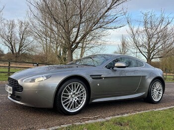 Used Aston Martin Vantage 2011 for sale - 77445672: Photo