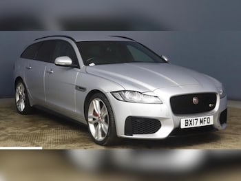 Used Jaguar XF 2017 for sale - 77701079: Photo