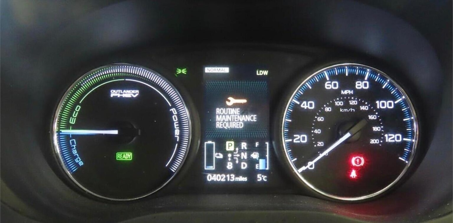 Used Mitsubishi Outlander 2015 for sale - 77616322: Photo 3