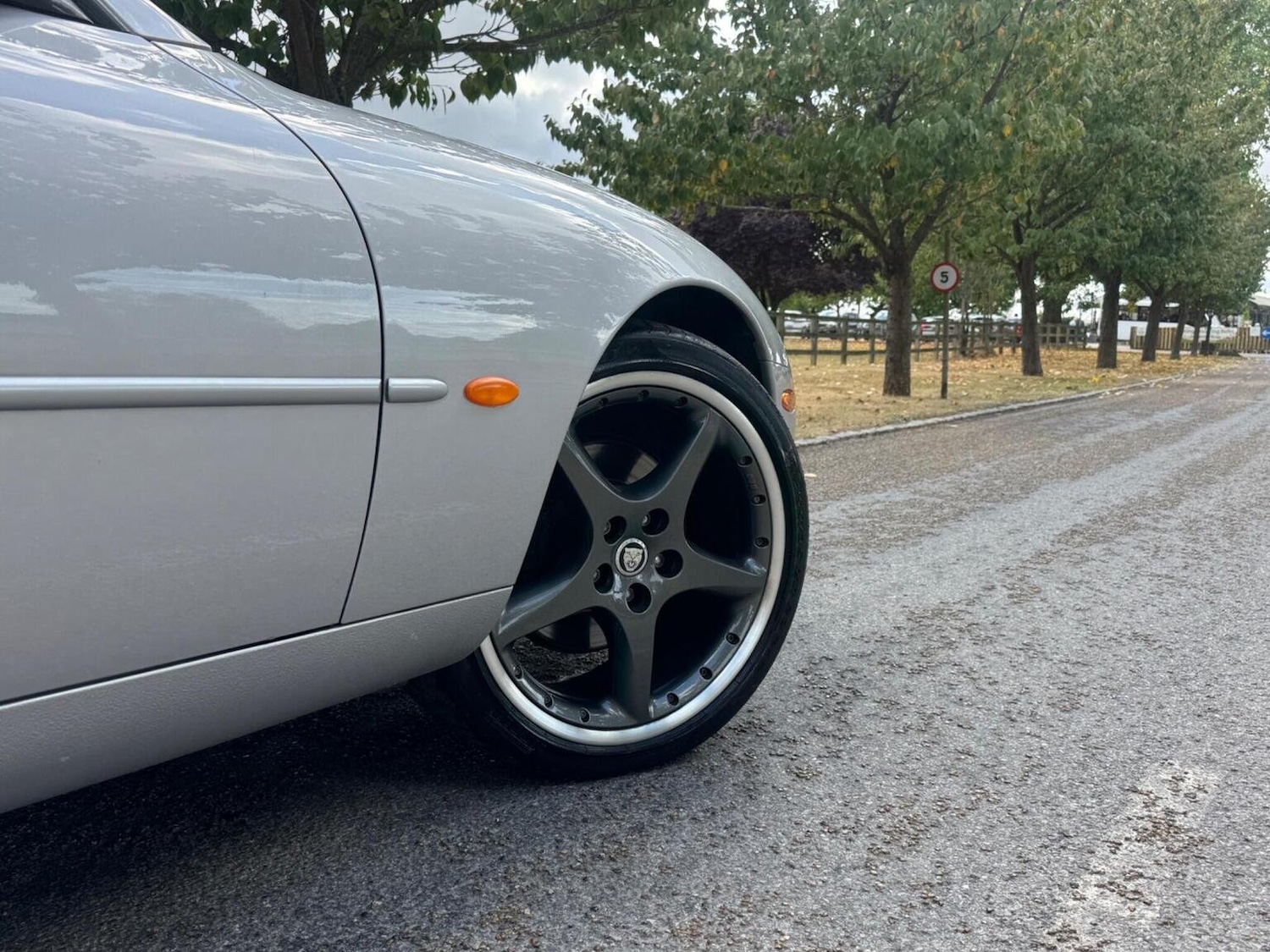 Used Jaguar XK8 2002 for sale - 78209941: Photo 2