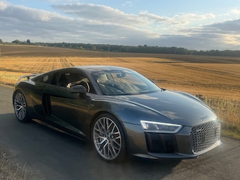 2016 (65) - 5.2 FSI V10 Plus Quattro 2dr S Tronic