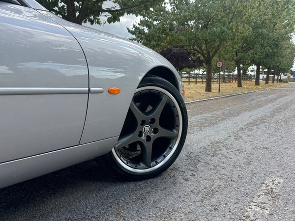Used Jaguar XK8 2002 for sale - 75714339: Photo 3