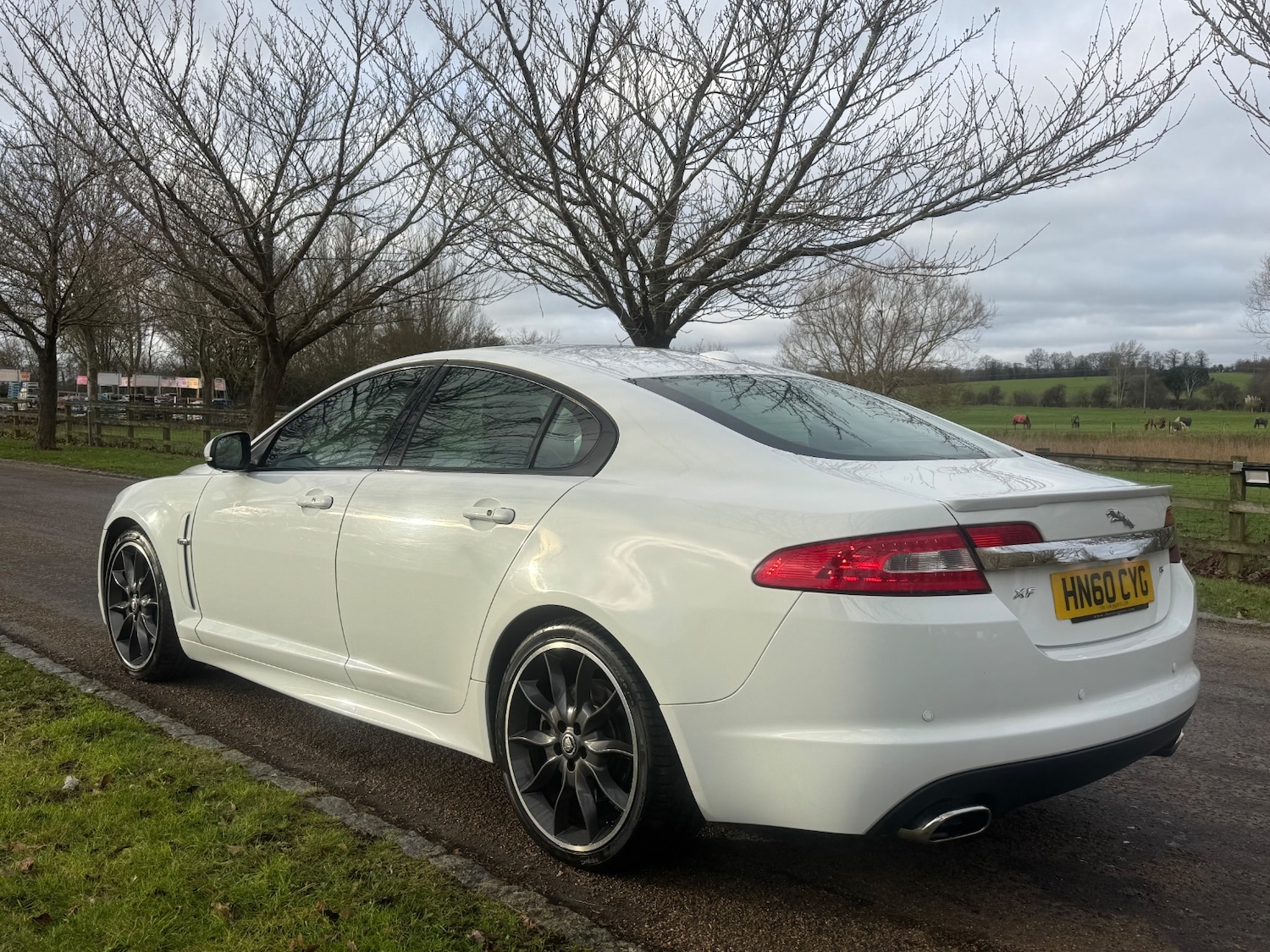 Used Jaguar XF 2011 for sale - 77166180: Photo 2