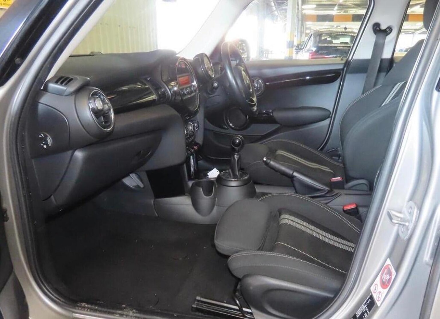 Used MINI Hatch 2017 for sale - 77774804: Photo 2