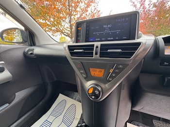 Used Toyota IQ 2009 for sale - 76413904: Photo