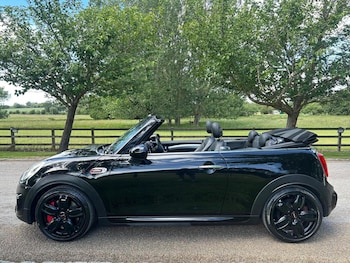 Used MINI Convertible 2016 for sale - 79429690: Photo
