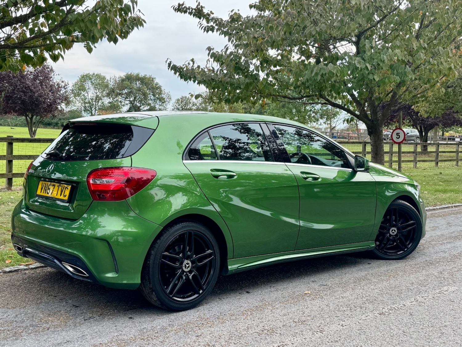 Used Mercedes-Benz A-Class 2017 for sale - 76161721: Photo 12