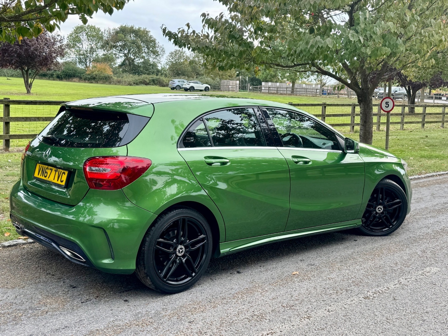 Used Mercedes-Benz A-Class 2017 for sale - 76161721: Photo 5