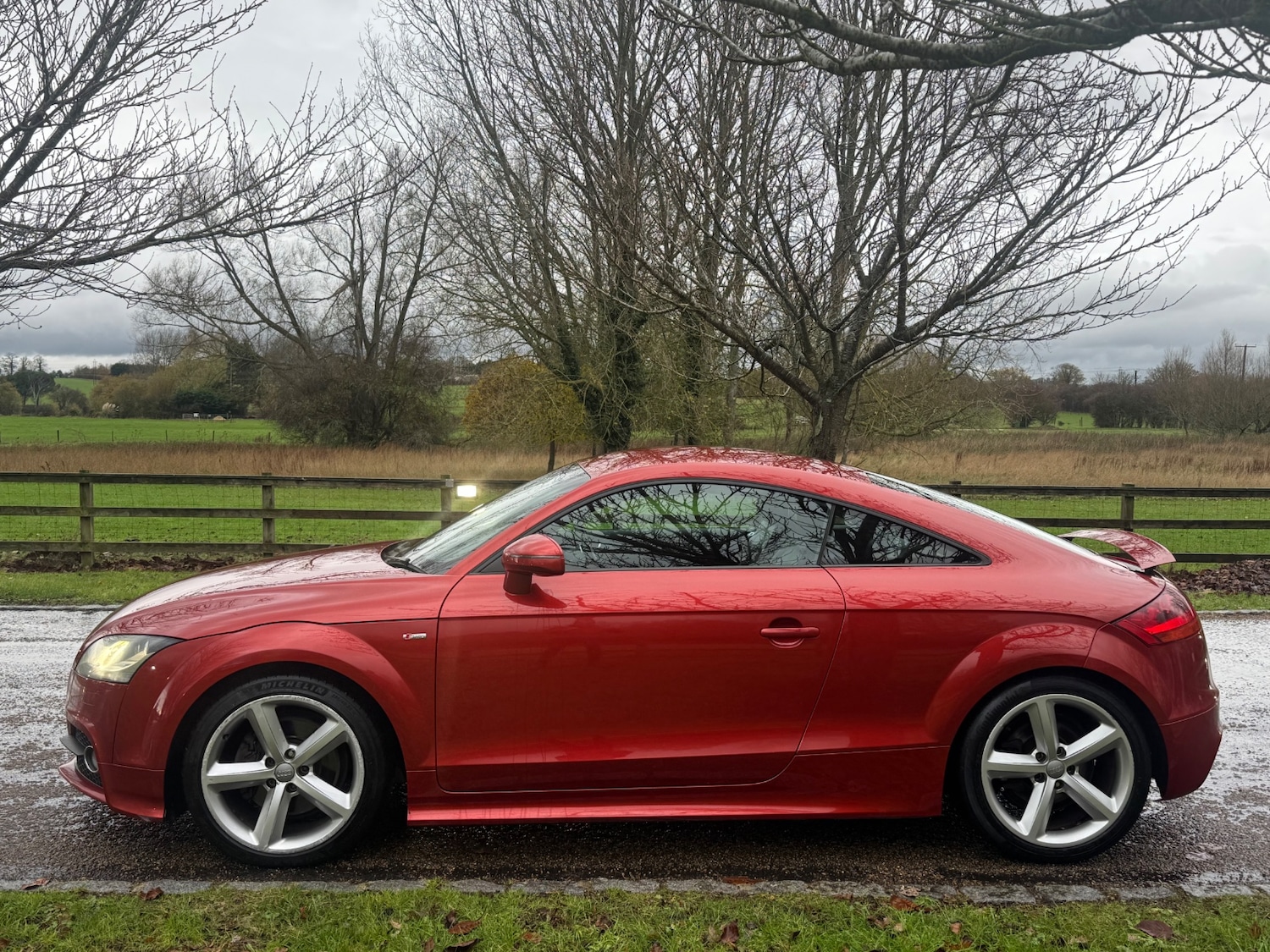 Used Audi TT 2012 for sale - 76817611: Photo 2
