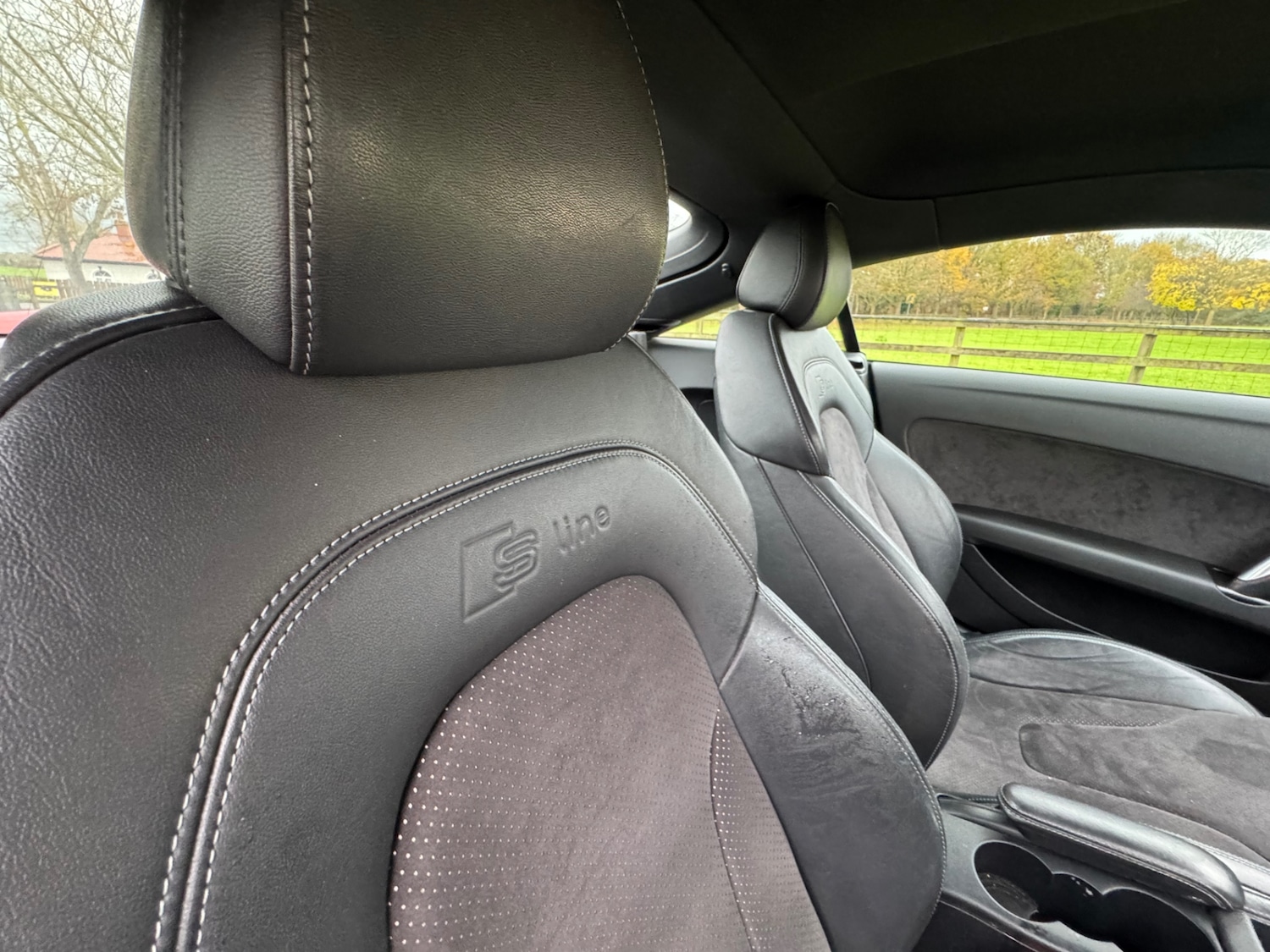 Used Audi TT 2012 for sale - 76817611: Photo 6