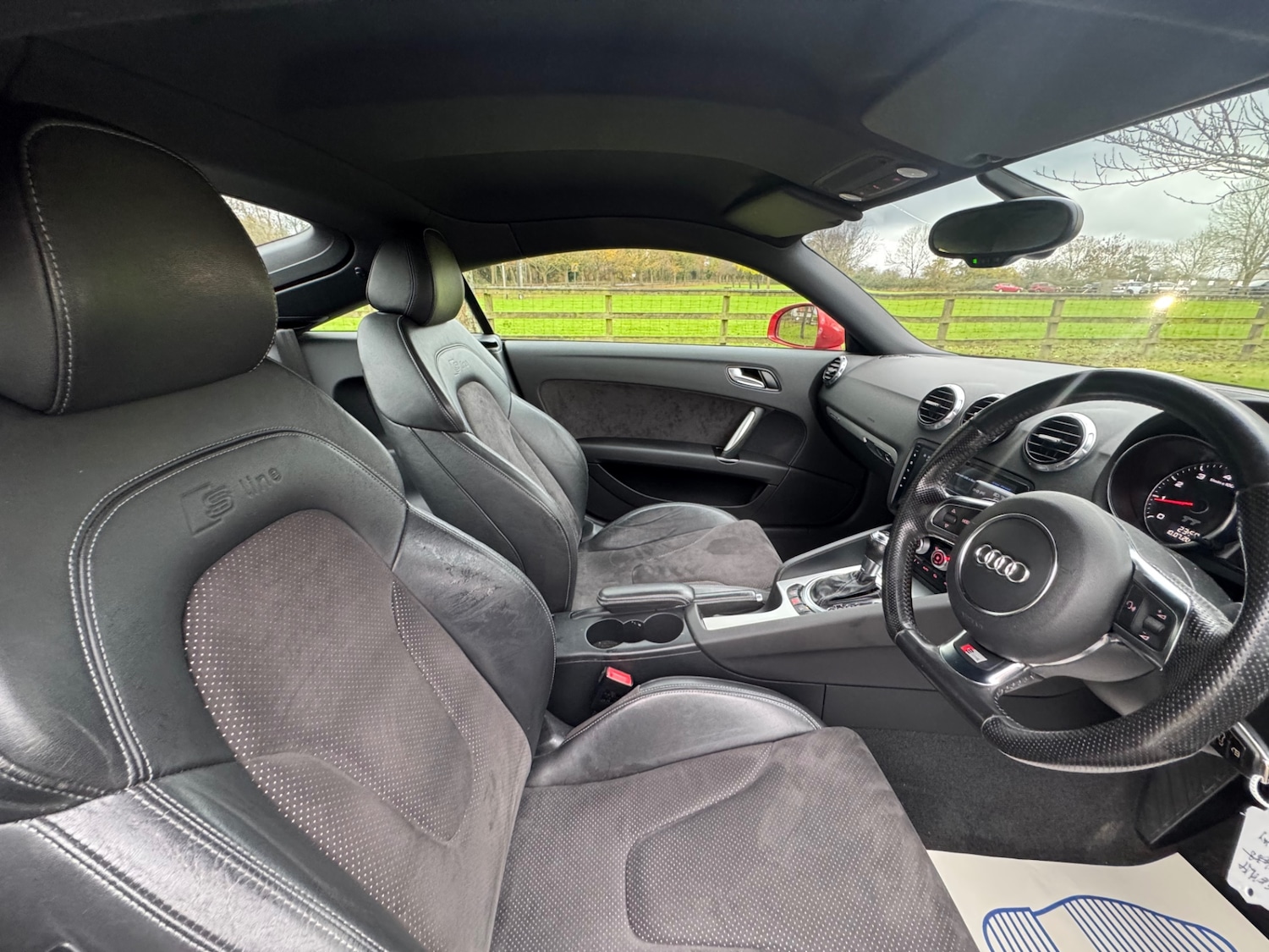 Used Audi TT 2012 for sale - 76817611: Photo 8