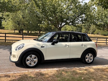 Used MINI Hatch 2018 for sale - 79240250: Photo