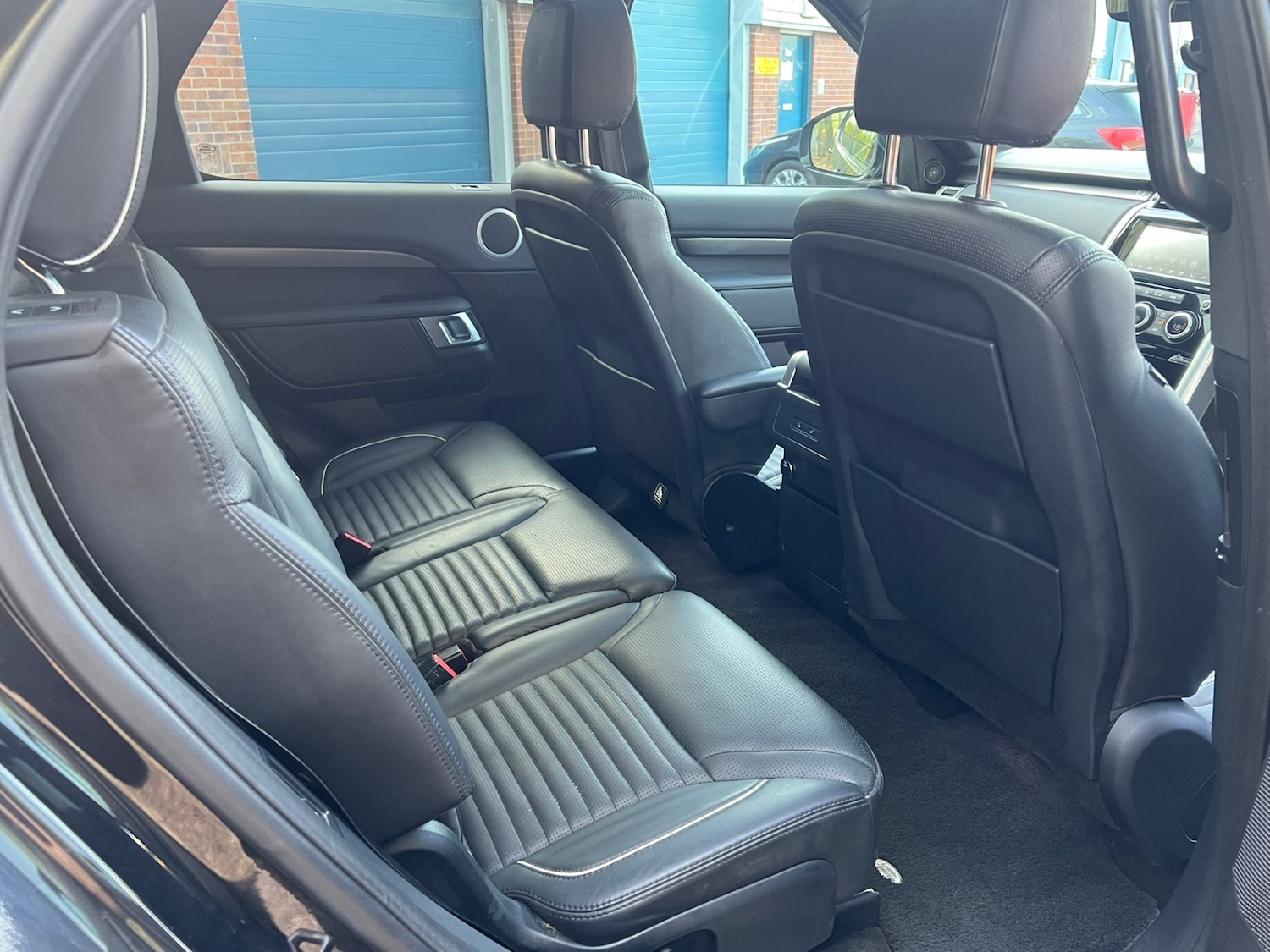 Used Land Rover Discovery 2017 for sale - 77977324: Photo 9