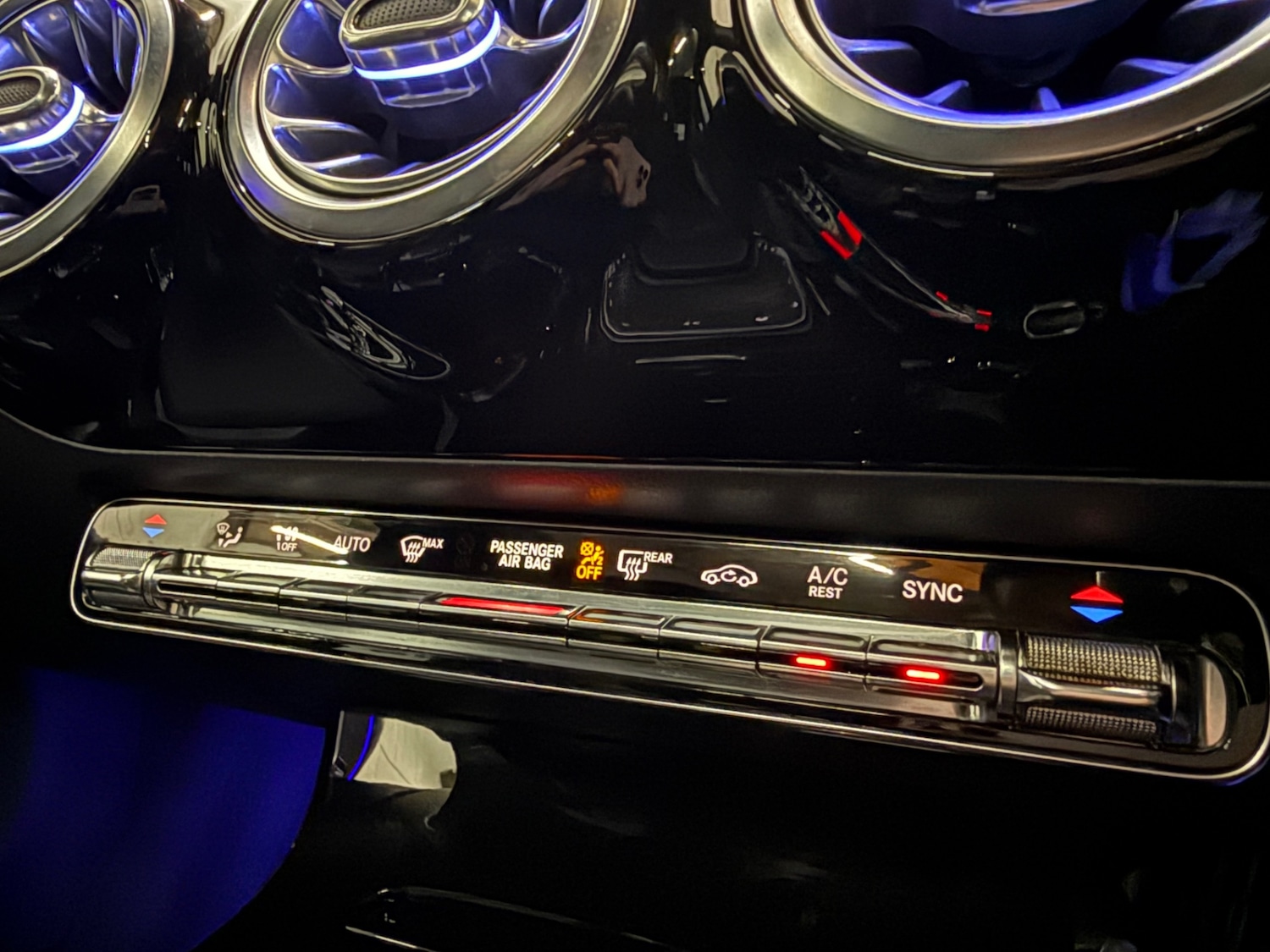 Used Mercedes-Benz A-Class 2018 for sale - 77137763: Photo 31